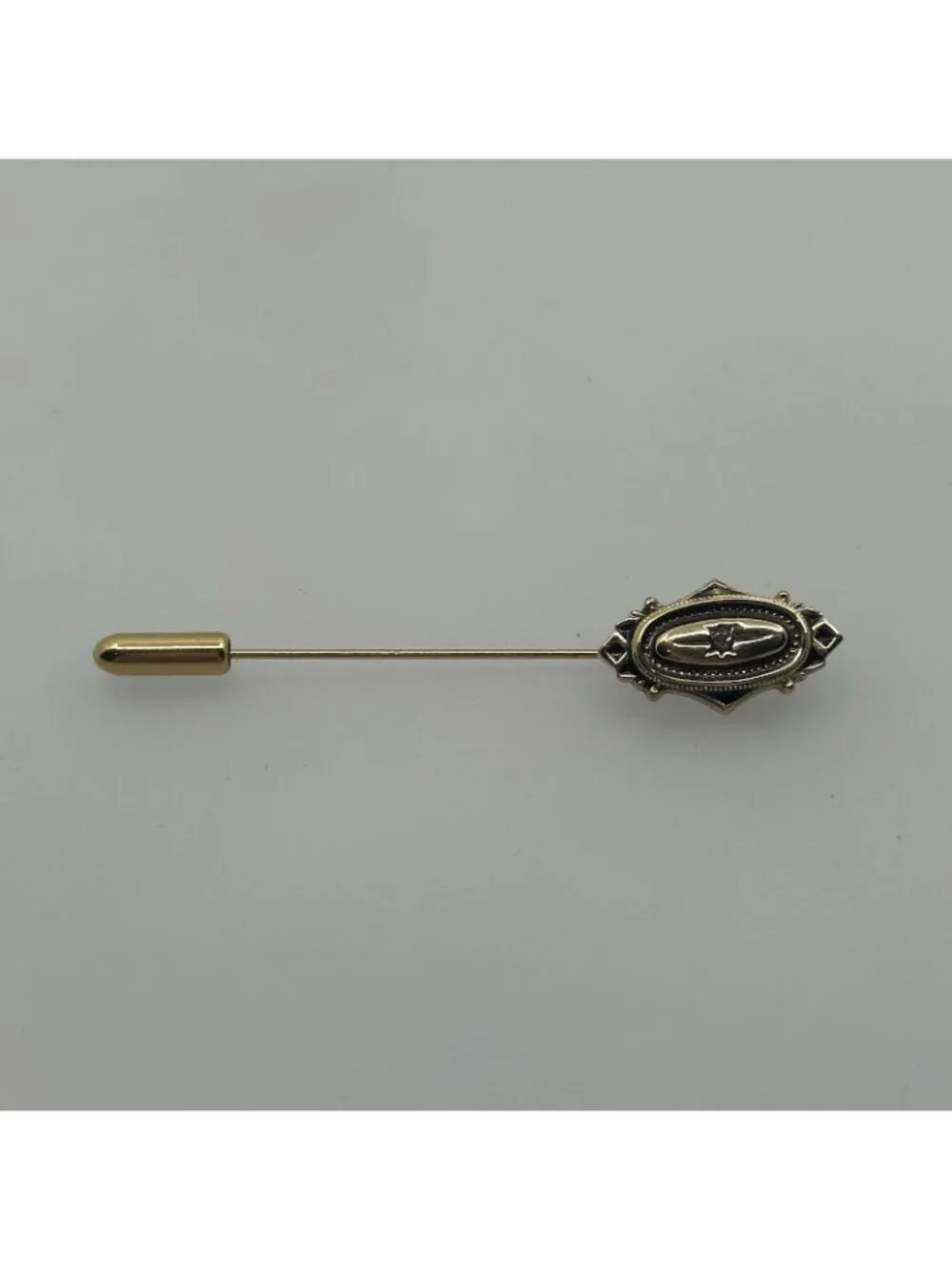Vintage Avon Kensington Stick Pin Victorian Revival Gold Tone Heraldic Lapel - Picture 3 of 7
